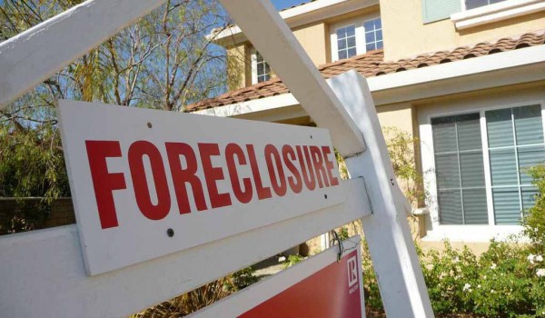 Buying-Foreclosure-What-You-Need-To-Know