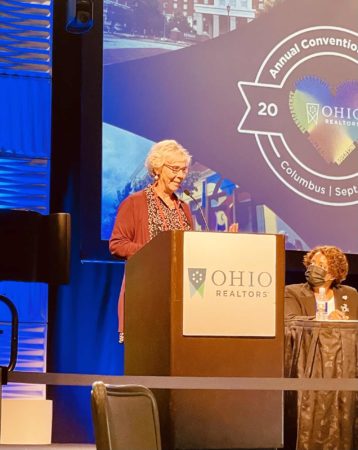 Sue Lusk Gleich receives Lifetime Achievement